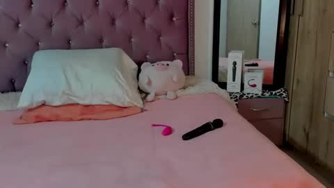 Snapshot of valen_brown chatting on March 2026 05:14:02 AM Valentina online show from March 2026 05:14:02 AM