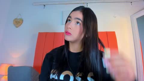 VALENTINA  3 online show from November 2025 12:05:02 PM