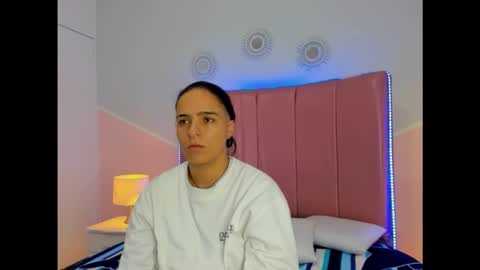 Liam smith online show from December 2025 12:58:02 PM