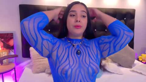 Valen Scott online show from December 2025 01:06:01 PM