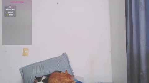 Snapshot of valen_thompson chatting on November 2025 10:42:01 PM IG-valen mendoza99 twitter valenthompson99 online show from November 2025 10:42:01 PM