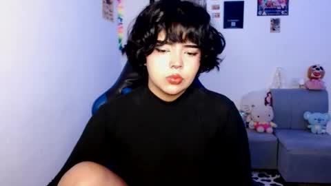 Snapshot of valenbeauty chatting on July 2026 02:07:02 AM valenbeauty online show from July 2026 02:07:02 AM