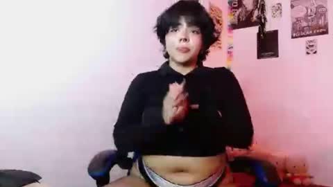 Snapshot of valenbeauty chatting on July 2026 02:10:01 AM valenbeauty online show from July 2026 02:10:01 AM