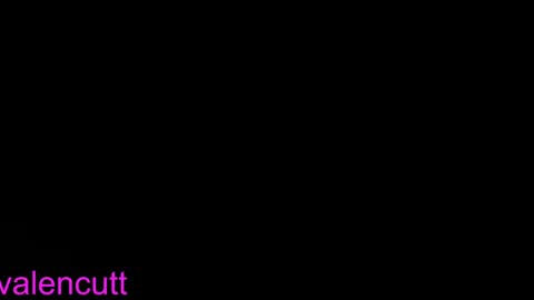 Snapshot of valencutt chatting on September 2025 03:18:02 AM valencutt online show from September 2025 03:18:02 AM
