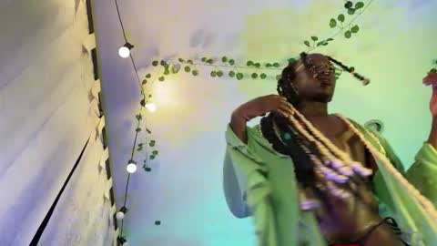 Snapshot of valent1nn chatting on March 2026 05:54:02 AM Valentin independent Cam Boy online show from March 2026 05:54:02 AM