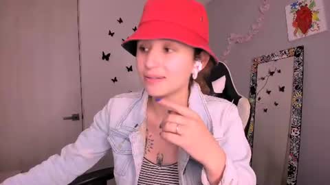 Snapshot of valent_27 chatting on August 2026 03:09:01 AM Valentina online show from August 2026 03:09:01 AM