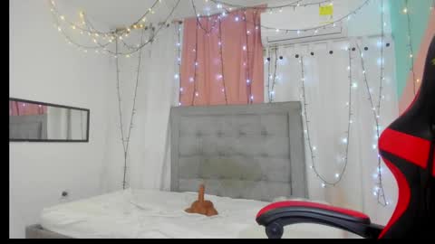 Valentina online show from March 2025 09:32:02 AM