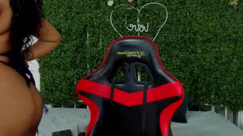 Valentina online show from December 2025 04:44:02 AM