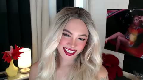 Snapshot of valentina_goddess_tsxxx chatting on February 2025 10:51:02 PM Amanda online show from February 2025 10:51:02 PM