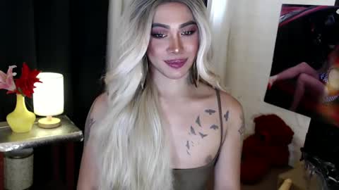 Snapshot of valentina_goddess_tsxxx chatting on March 2025 12:54:02 AM Amanda online show from March 2025 12:54:02 AM