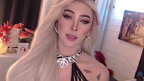 Snapshot of valentina_goddess_tsxxx chatting on September 2025 01:54:01 AM Amanda online show from September 2025 01:54:01 AM