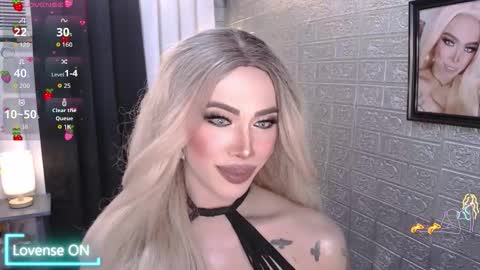 Snapshot of valentina_goddess_tsxxx chatting on November 2025 04:44:02 AM Amanda online show from November 2025 04:44:02 AM