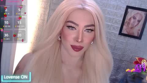 Snapshot of valentina_goddess_tsxxx chatting on November 2025 11:16:02 AM Amanda online show from November 2025 11:16:02 AM