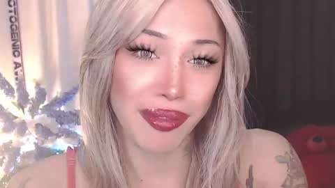 Snapshot of valentina_goddess_tsxxx chatting on April 2026 01:36:02 AM Amanda online show from April 2026 01:36:02 AM