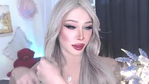 Snapshot of valentina_goddess_tsxxx chatting on April 2026 07:09:02 PM Amanda online show from April 2026 07:09:02 PM