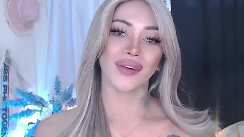 Snapshot of valentina_goddess_tsxxx chatting on April 2026 07:15:02 AM Amanda online show from April 2026 07:15:02 AM