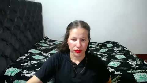 Snapshot of valentina_hz chatting on October 2025 02:39:02 PM valentina_hz online show from October 2025 02:39:02 PM