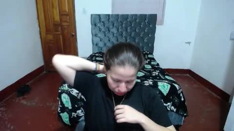 Snapshot of valentina_hz chatting on October 2025 11:36:02 AM valentina_hz online show from October 2025 11:36:02 AM