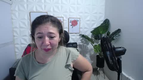 Valentina  online show from February 2025 04:42:02 AM