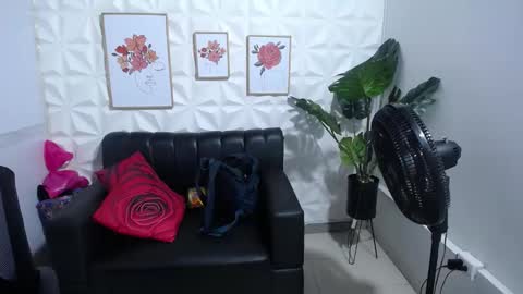 Valentina  online show from February 2025 11:09:02 PM