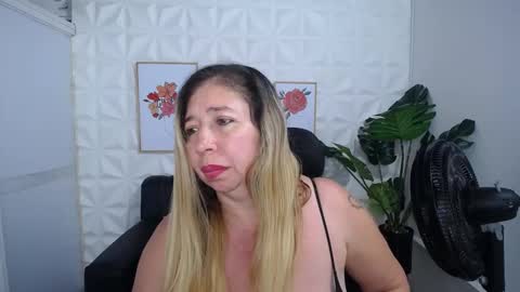 Valentina  online show from March 2025 07:21:02 AM