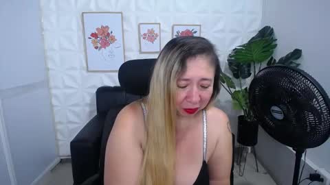 Valentina  online show from March 2025 09:09:02 PM