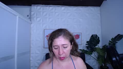 Valentina  online show from September 2025 09:25:01 PM