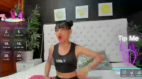 Snapshot of valentina_santillana chatting on September 2025 08:21:02 PM valentina_santillana online show from September 2025 08:21:02 PM