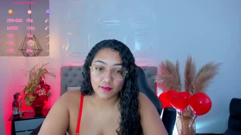 Snapshot of valentina_xx69 chatting on February 2025 05:14:01 PM Valentina online show from February 2025 05:14:01 PM