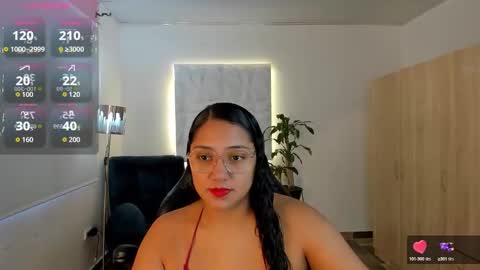 Snapshot of valentina_xx69 chatting on September 2025 02:08:01 PM Valentina online show from September 2025 02:08:01 PM