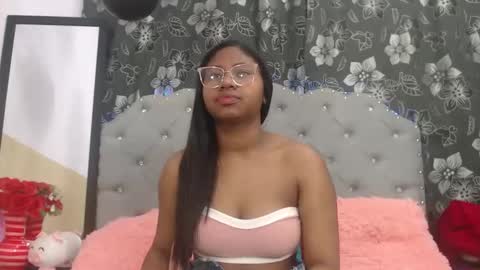 Snapshot of valentinavega18x chatting on January 2026 04:15:01 AM valentina vega online show from January 2026 04:15:01 AM