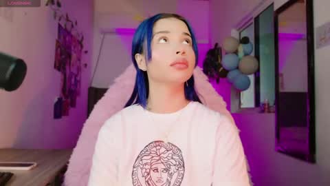 Snapshot of valentinna_5 chatting on November 2025 03:36:02 PM Danielle Please help me to reach 300 thumbs up online show from November 2025 03:36:02 PM