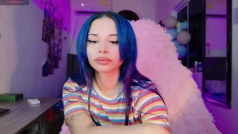 Snapshot of valentinna_5 chatting on November 2025 07:06:02 AM Danielle Please help me to reach 300 thumbs up online show from November 2025 07:06:02 AM