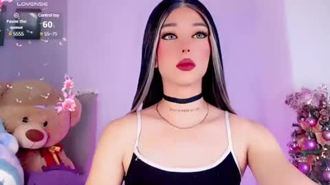 Snapshot of valentinne_marian chatting on December 2024 06:35:01 AM Marian online show from December 2024 06:35:01 AM