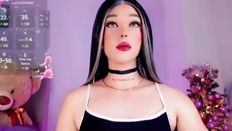 Snapshot of valentinne_marian chatting on December 2024 09:39:01 AM Marian online show from December 2024 09:39:01 AM