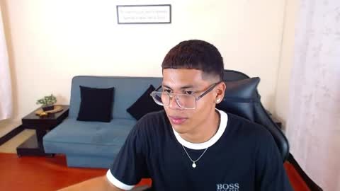 Valentino  online show from April 2026 09:08:02 PM