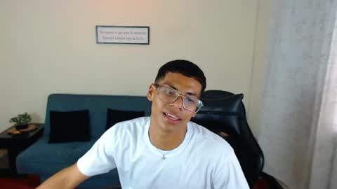 Valentino  online show from April 2026 09:15:02 PM