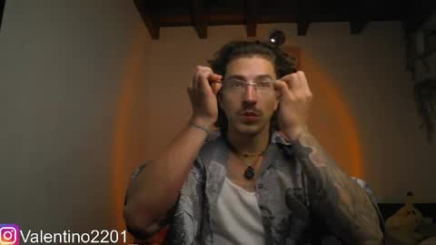 Valentino - 15 OFF valentino2201 online show from April 2026 01:11:01 AM