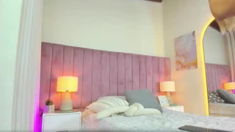 valentino_moretti online show from February 2026 01:04:01 PM