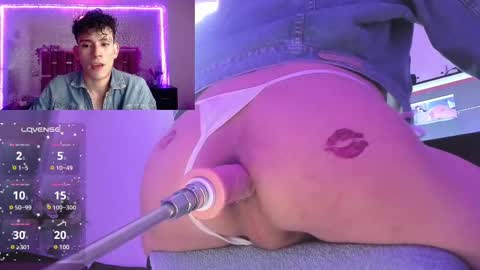 Snapshot of valentinomoreti chatting on March 2025 05:42:02 AM Valentino online show from March 2025 05:42:02 AM