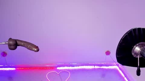 Snapshot of valentinomoreti chatting on October 2025 05:15:02 AM Valentino online show from October 2025 05:15:02 AM