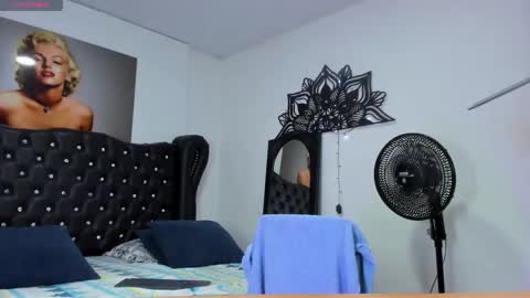 Manuel online show from December 2025 06:45:02 PM