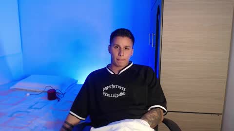 Snapshot of valentinosex_1 chatting on March 2026 08:36:02 PM VALENTINO online show from March 2026 08:36:02 PM