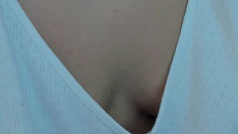 Snapshot of valentoro1 chatting on January 2025 02:45:01 PM Vale Toro online show from January 2025 02:45:01 PM