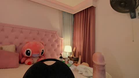 Snapshot of valentoro1 chatting on January 2025 12:02:02 PM Vale Toro online show from January 2025 12:02:02 PM