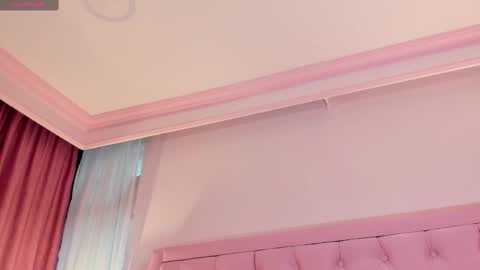 Snapshot of valentoro1 chatting on February 2025 04:00:02 PM Vale Toro online show from February 2025 04:00:02 PM