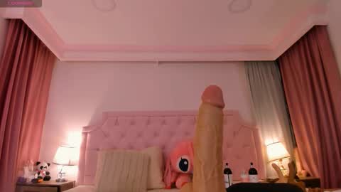 Snapshot of valentoro1 chatting on December 2025 11:30:02 AM Vale Toro online show from December 2025 11:30:02 AM