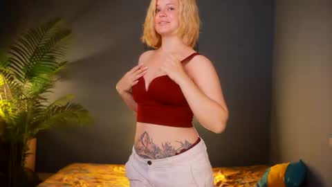 Snapshot of valeri______ chatting on June 2026 07:24:02 AM valeri______ online show from June 2026 07:24:02 AM