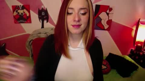 Snapshot of valeri_cove chatting on March 2026 06:14:02 PM Valeri Cove online show from March 2026 06:14:02 PM