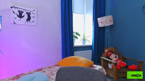 Snapshot of valeri_devisss chatting on April 2026 07:02:01 AM Valeri online show from April 2026 07:02:01 AM